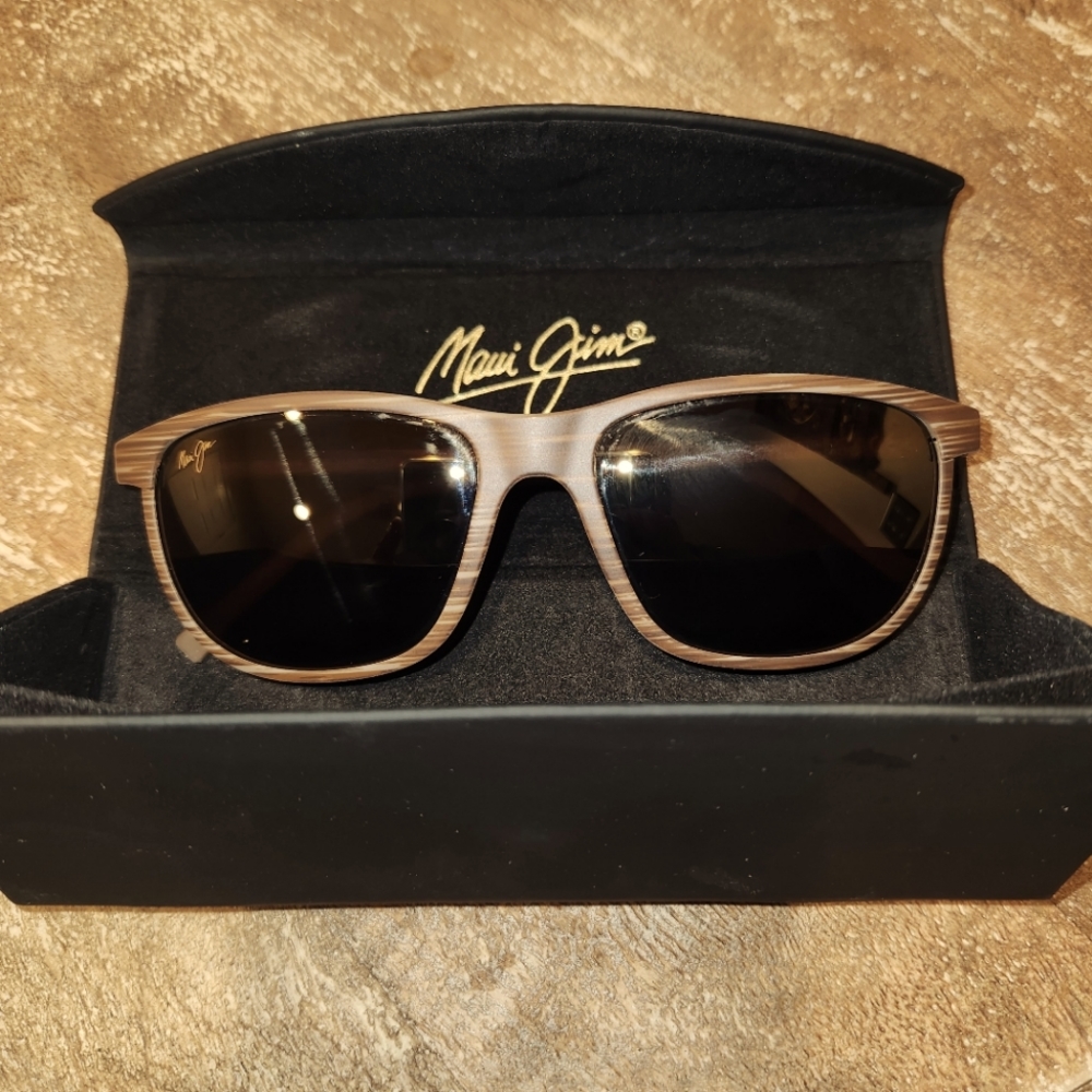 Maui Jim brown Sunglasses. Model Dragons Teeth 58, newer style.